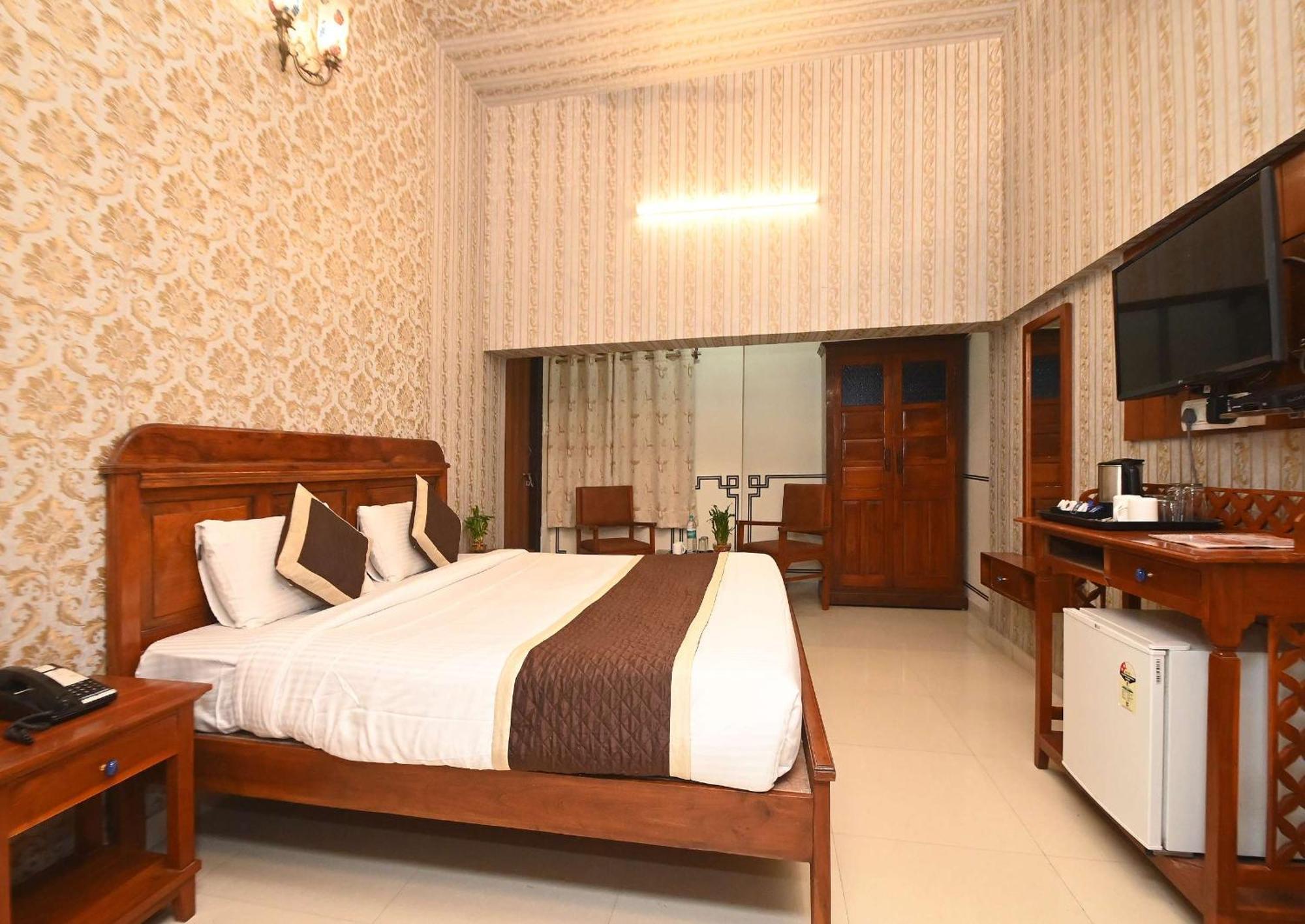 Virasat Mahal Heritage Hotel-Jaipur City Center Buitenkant foto