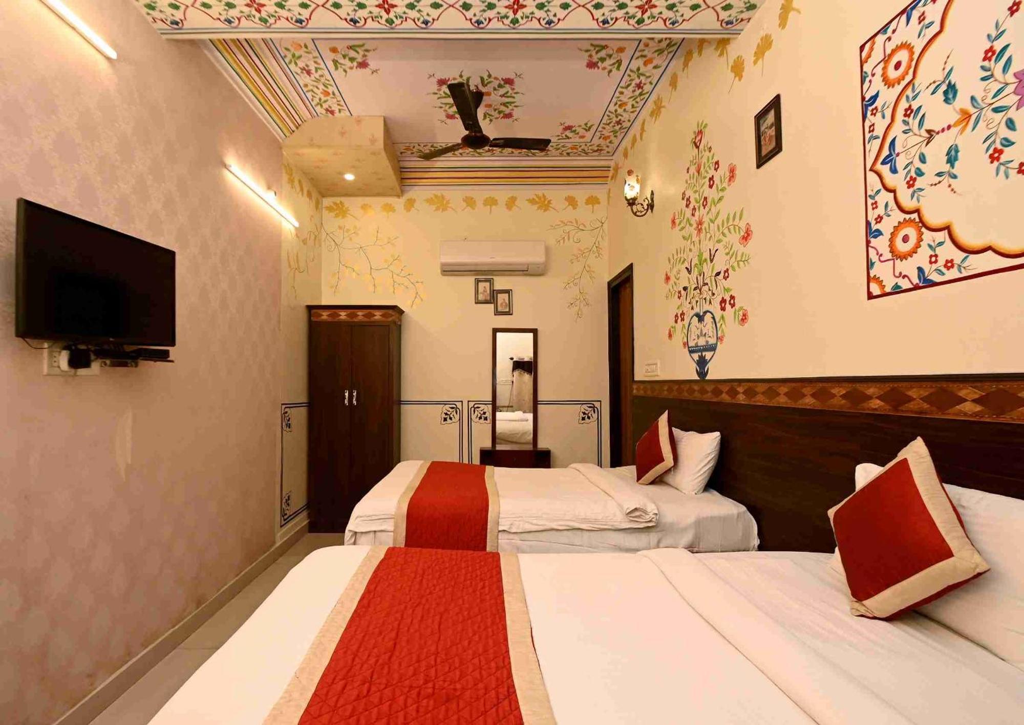 Virasat Mahal Heritage Hotel-Jaipur City Center Buitenkant foto
