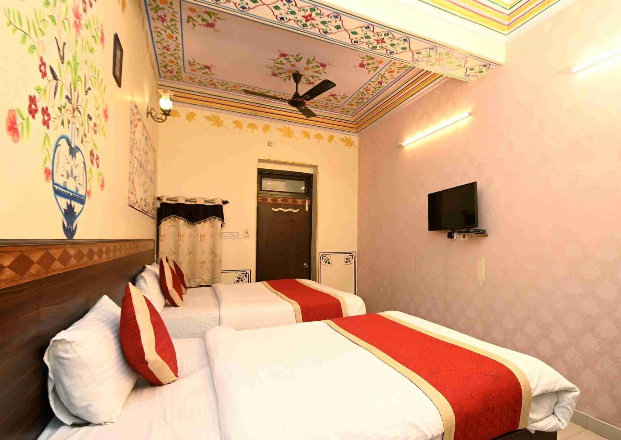 Virasat Mahal Heritage Hotel-Jaipur City Center Buitenkant foto
