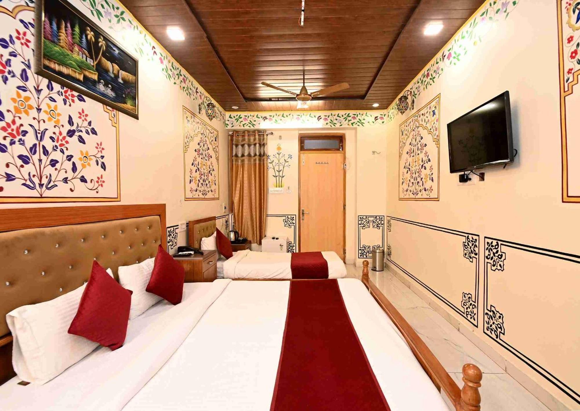 Virasat Mahal Heritage Hotel-Jaipur City Center Buitenkant foto