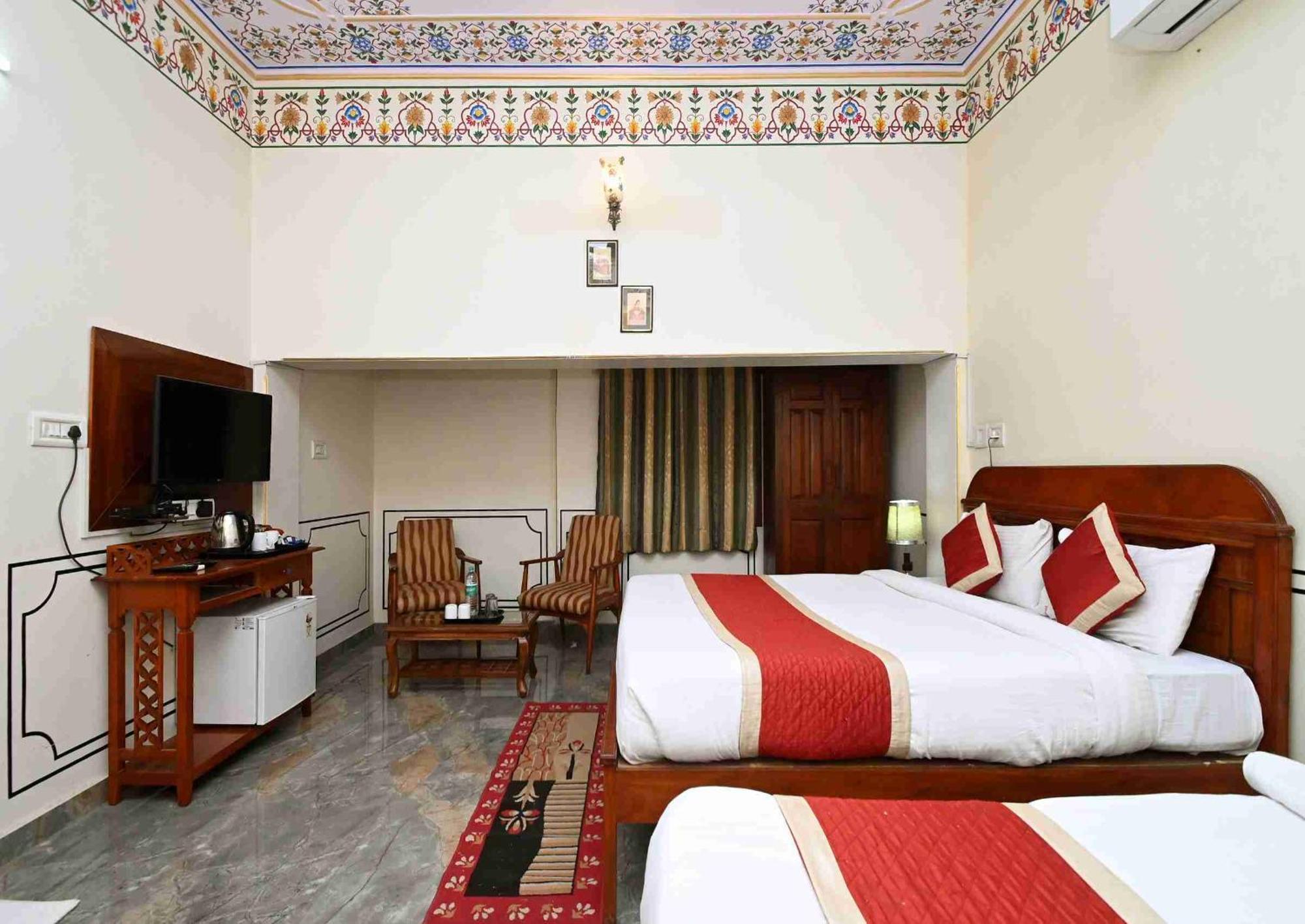 Virasat Mahal Heritage Hotel-Jaipur City Center Buitenkant foto