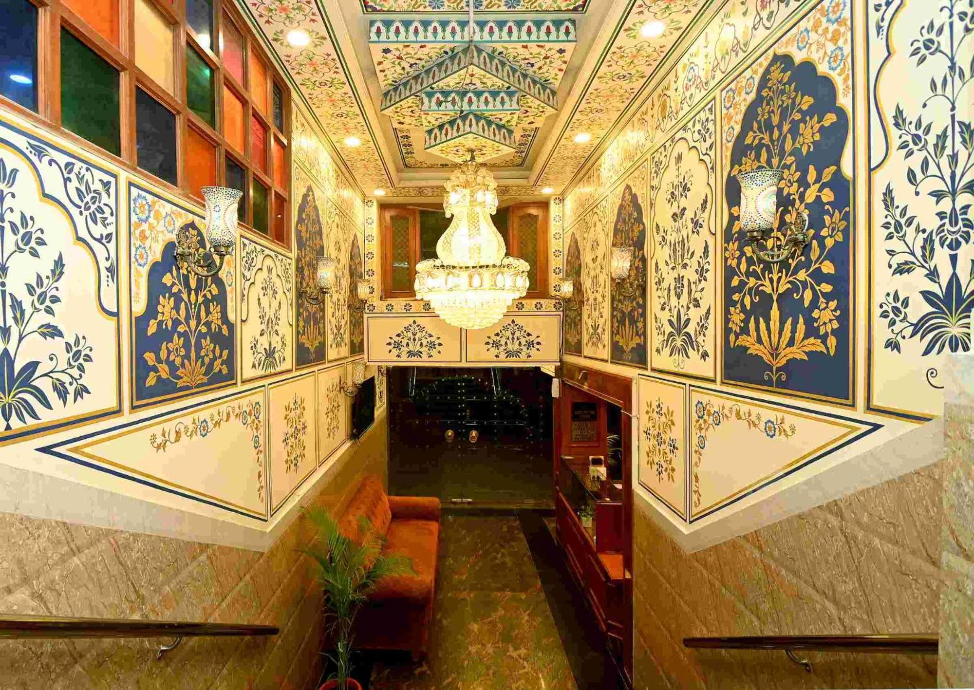 Virasat Mahal Heritage Hotel-Jaipur City Center Buitenkant foto