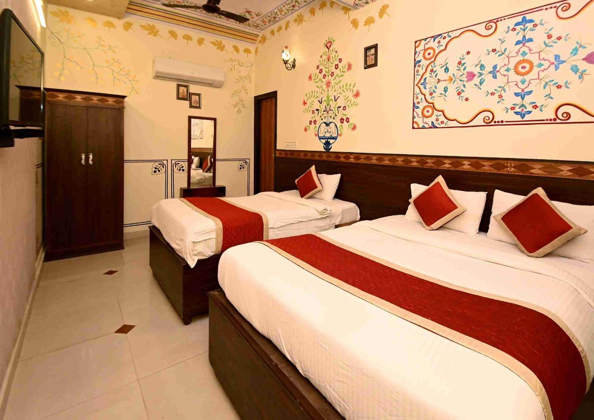 Virasat Mahal Heritage Hotel-Jaipur City Center Buitenkant foto