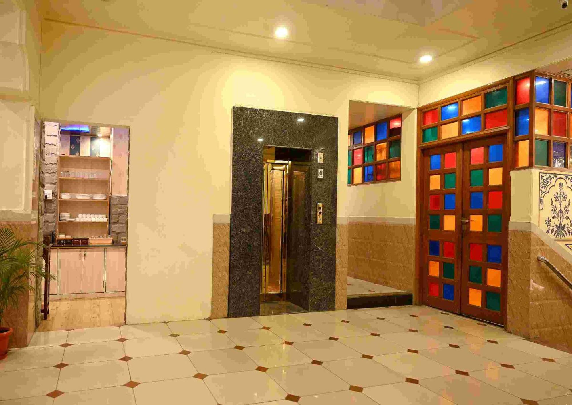 Virasat Mahal Heritage Hotel-Jaipur City Center Buitenkant foto