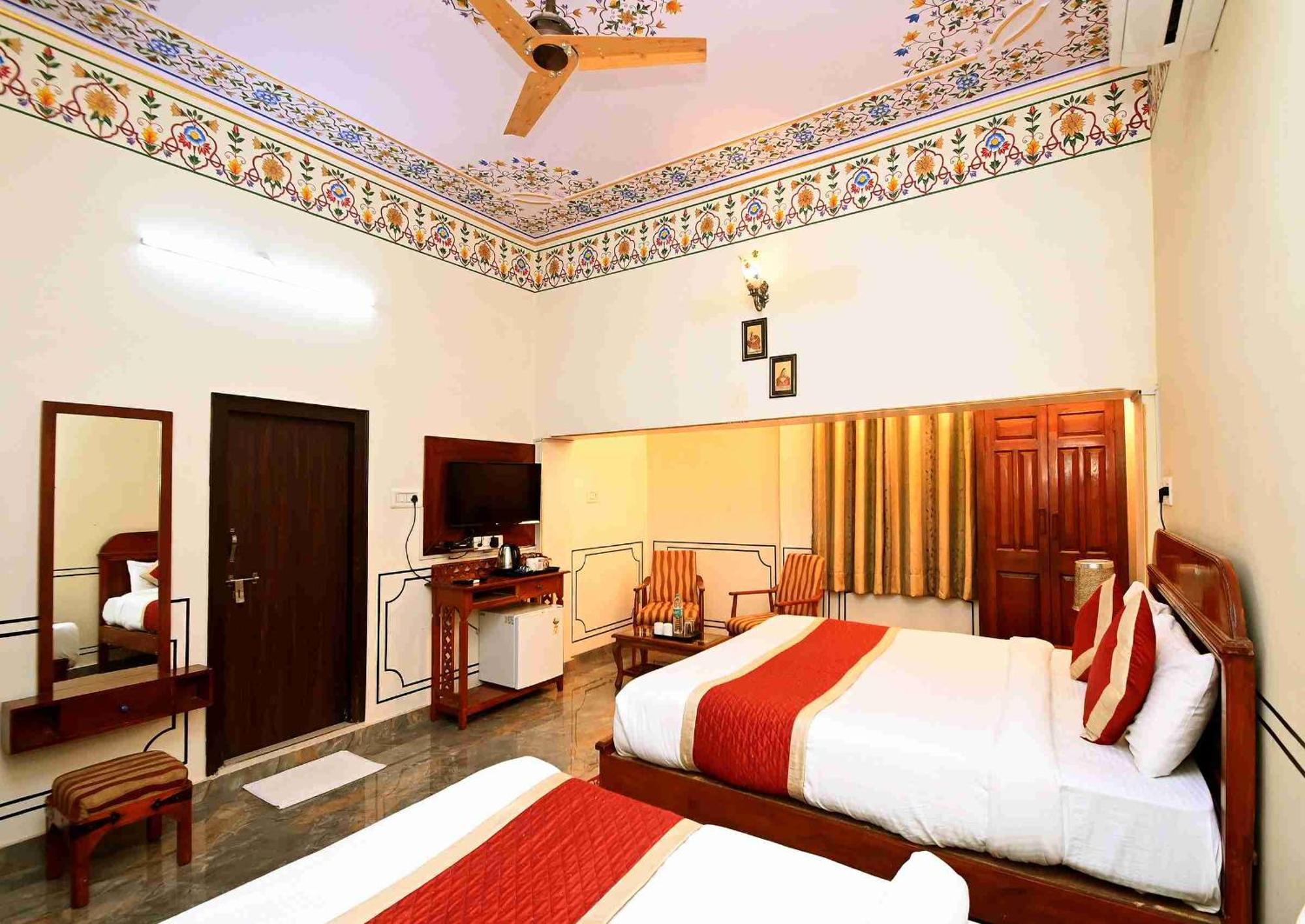 Virasat Mahal Heritage Hotel-Jaipur City Center Buitenkant foto
