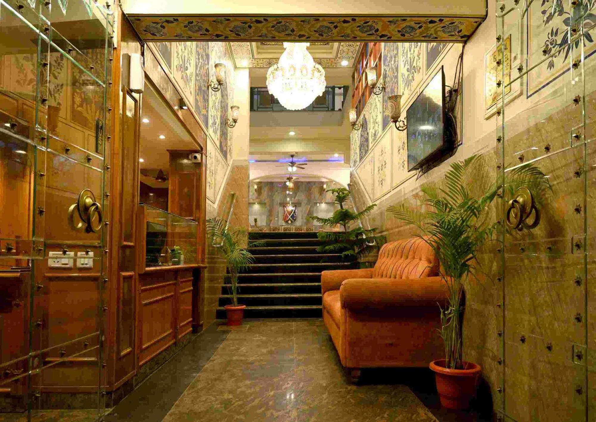 Virasat Mahal Heritage Hotel-Jaipur City Center Buitenkant foto