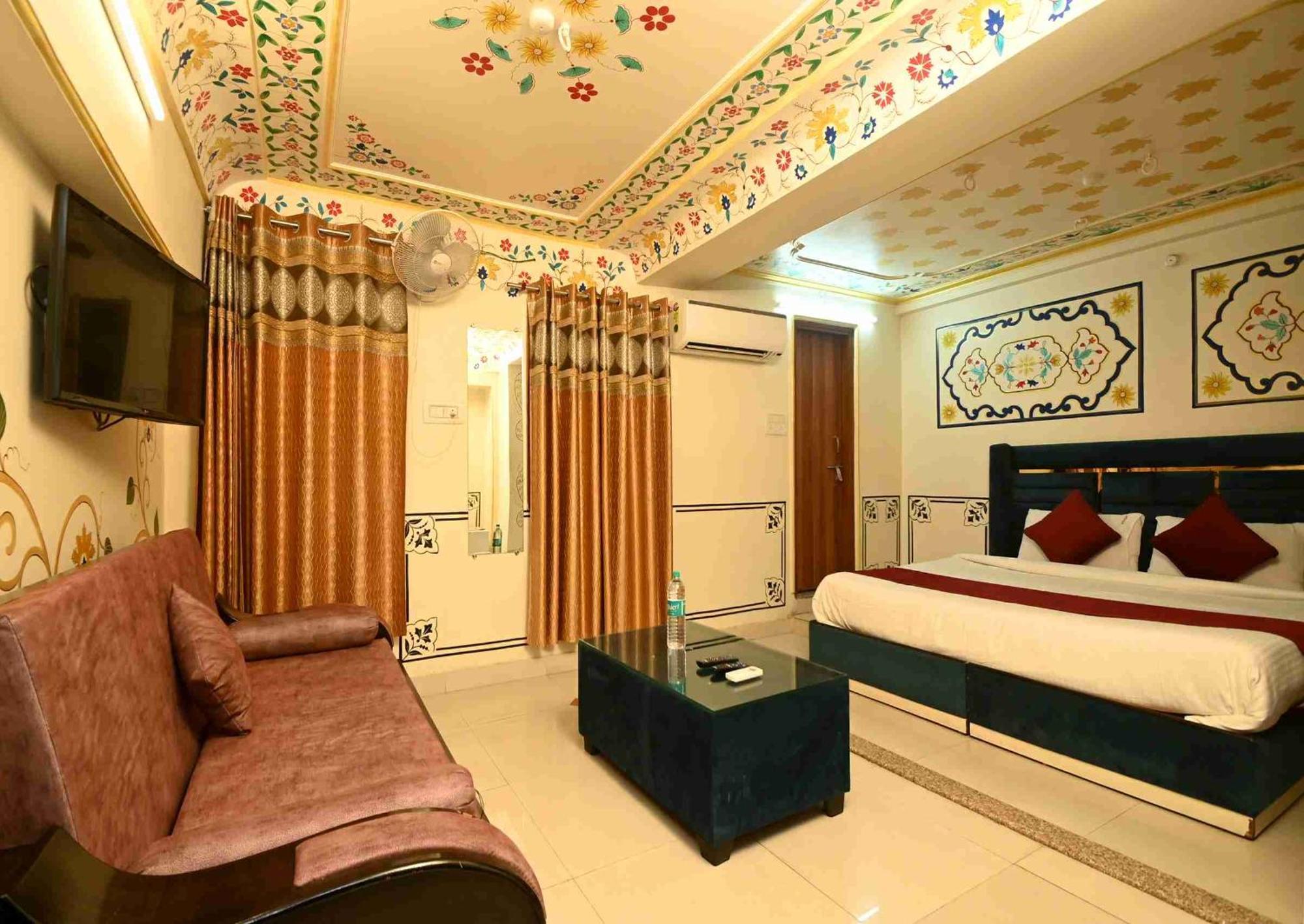 Virasat Mahal Heritage Hotel-Jaipur City Center Buitenkant foto