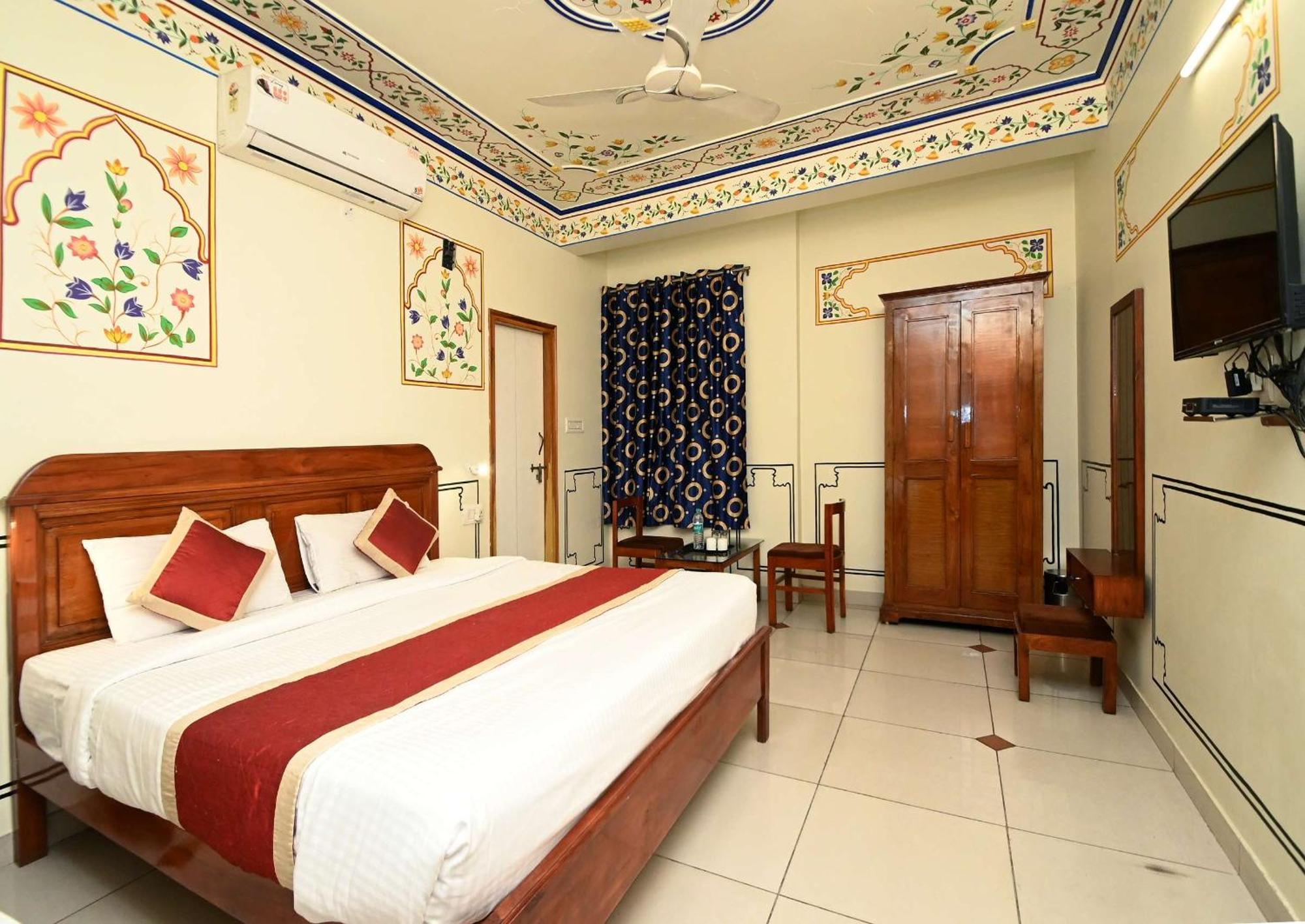 Virasat Mahal Heritage Hotel-Jaipur City Center Buitenkant foto