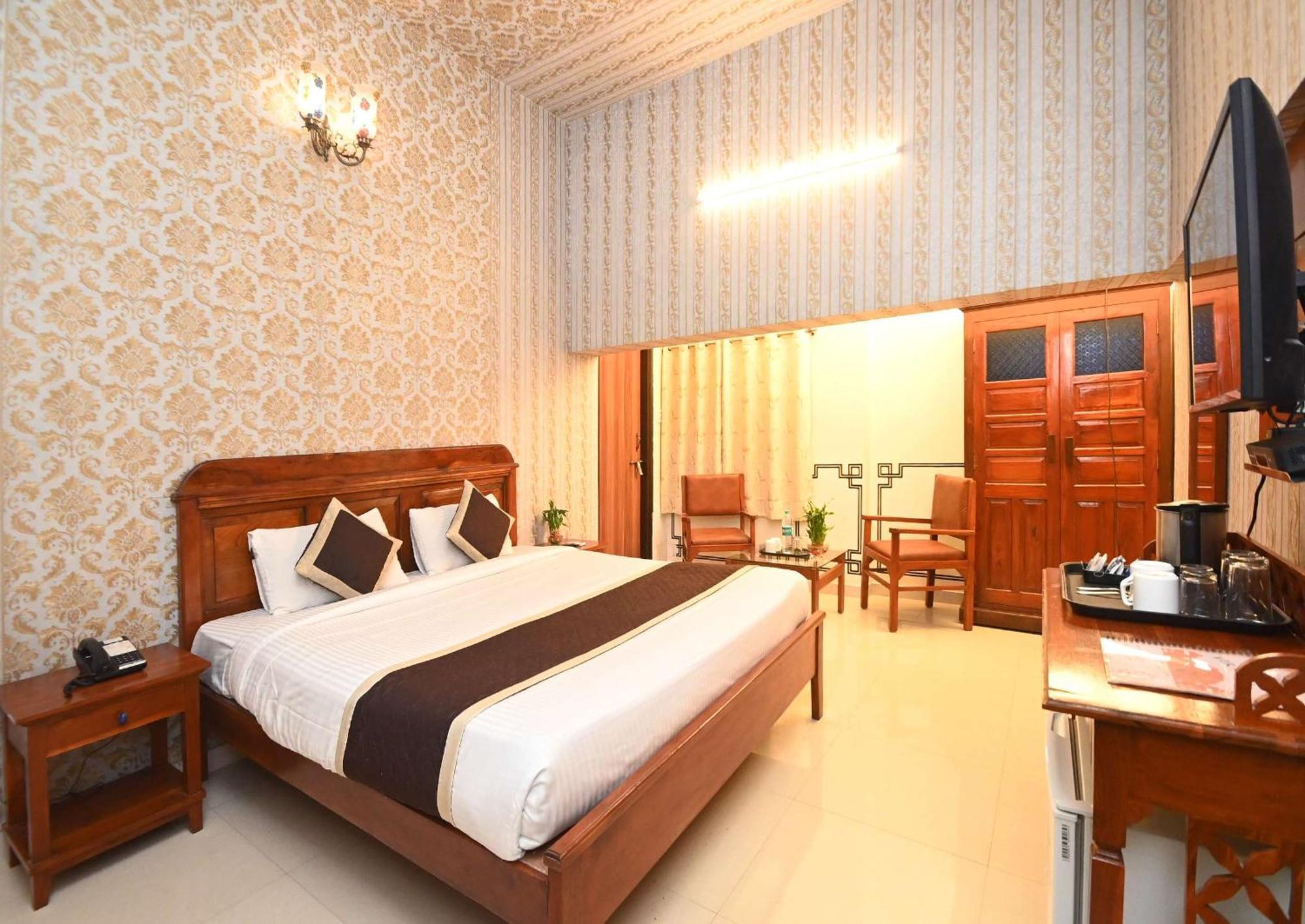 Virasat Mahal Heritage Hotel-Jaipur City Center Buitenkant foto