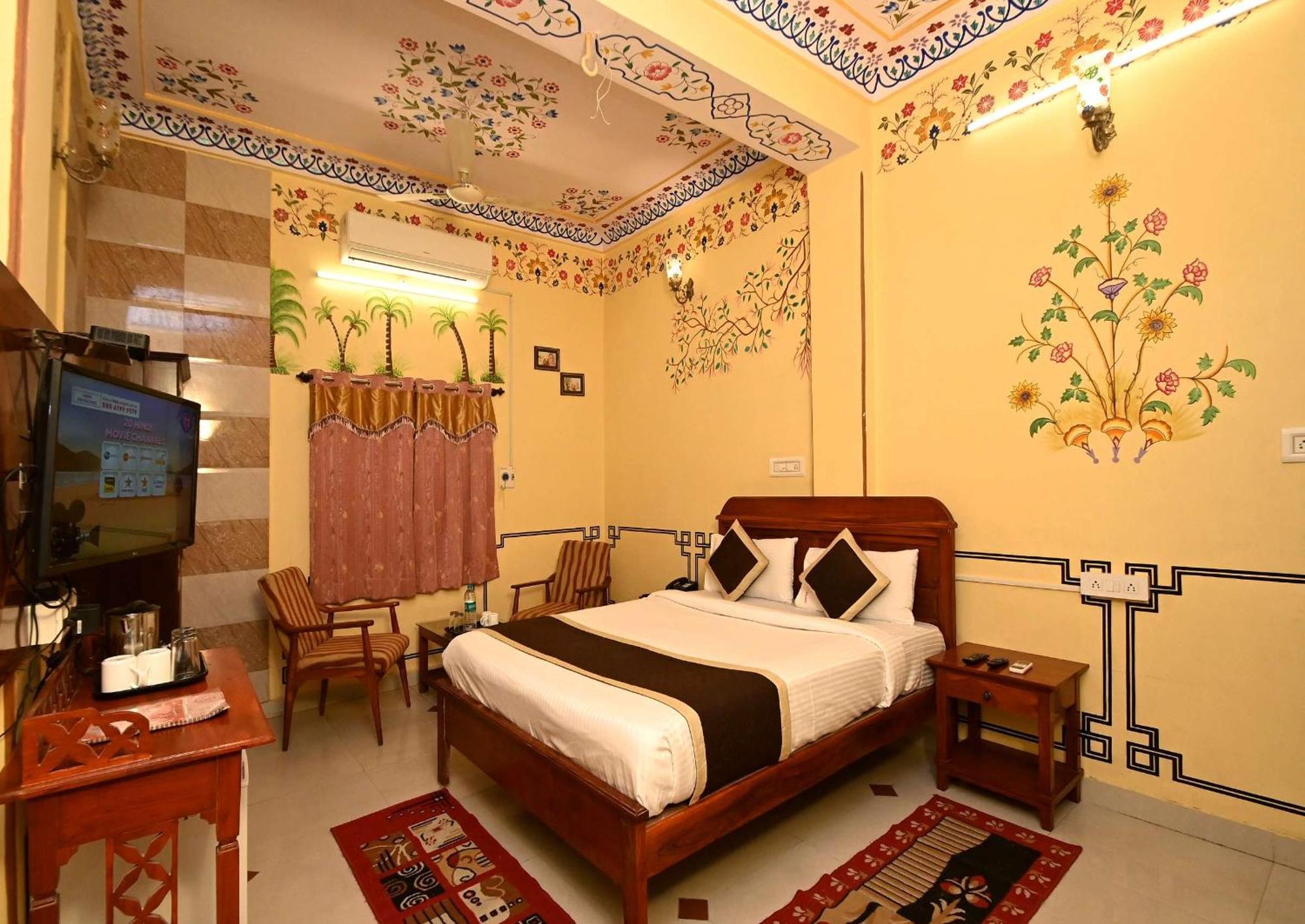Virasat Mahal Heritage Hotel-Jaipur City Center Buitenkant foto