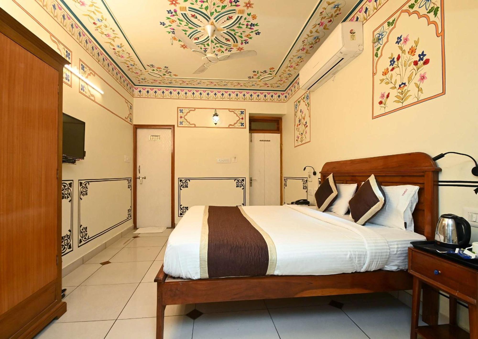 Virasat Mahal Heritage Hotel-Jaipur City Center Buitenkant foto