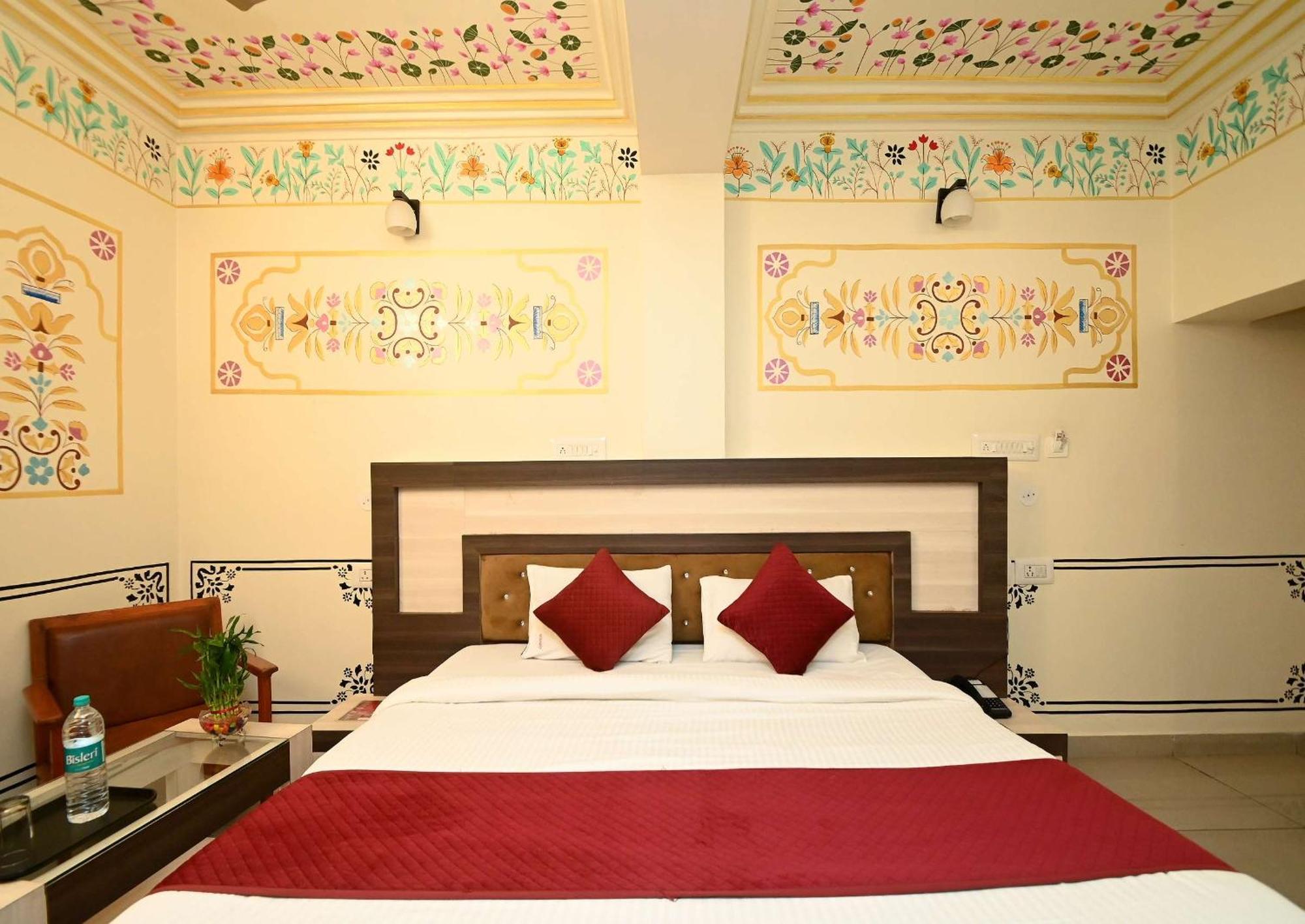 Virasat Mahal Heritage Hotel-Jaipur City Center Buitenkant foto
