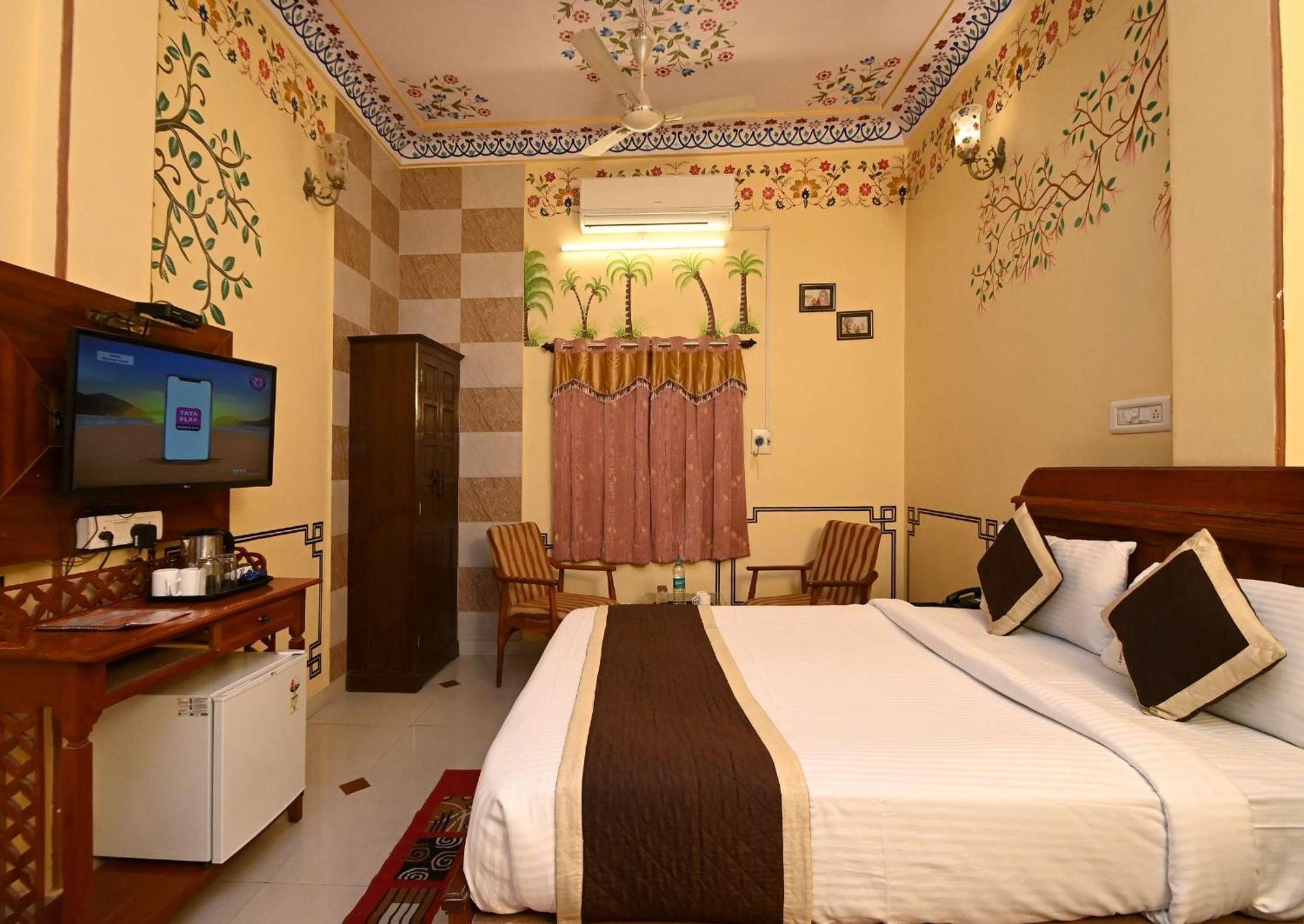 Virasat Mahal Heritage Hotel-Jaipur City Center Buitenkant foto