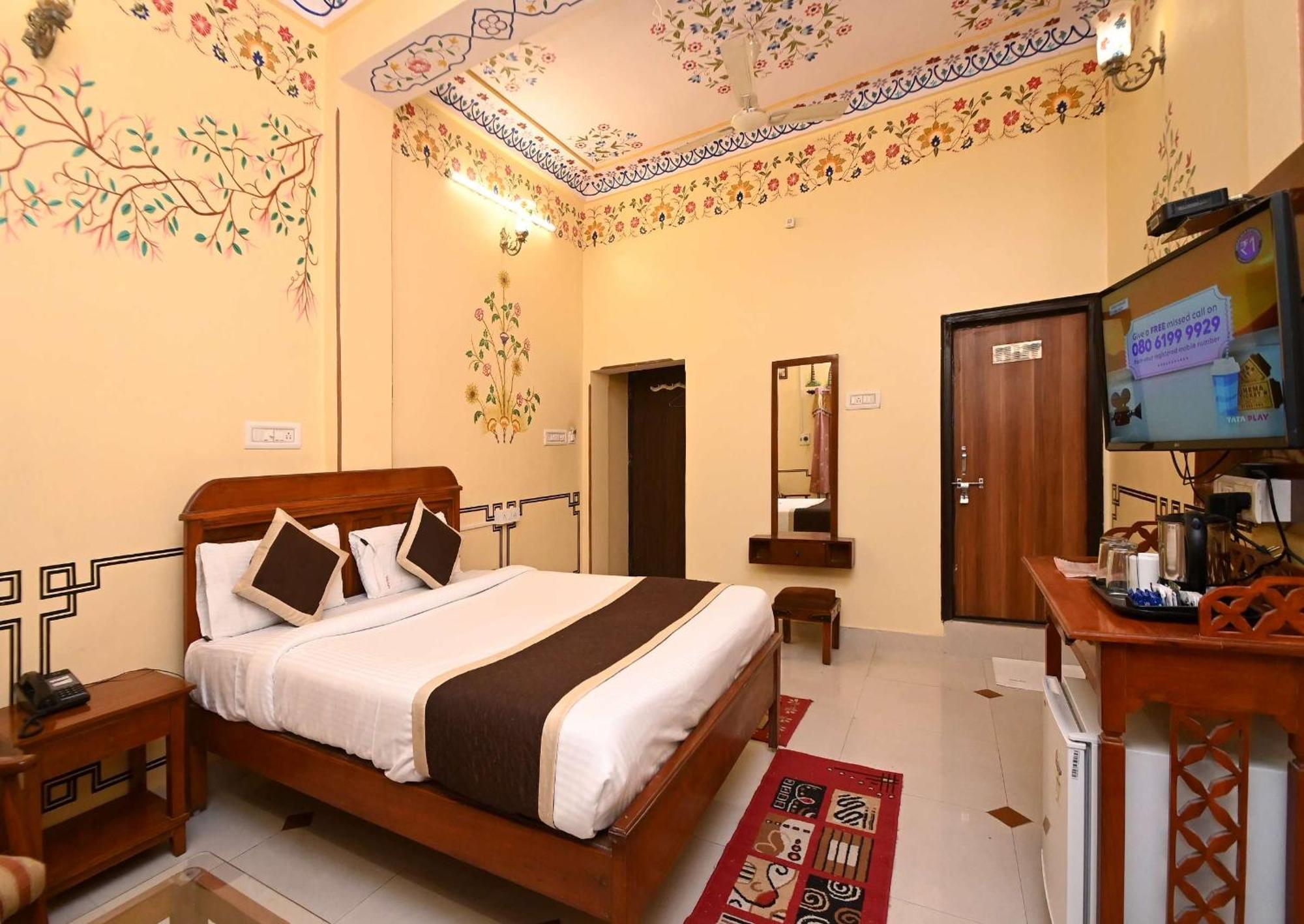 Virasat Mahal Heritage Hotel-Jaipur City Center Buitenkant foto