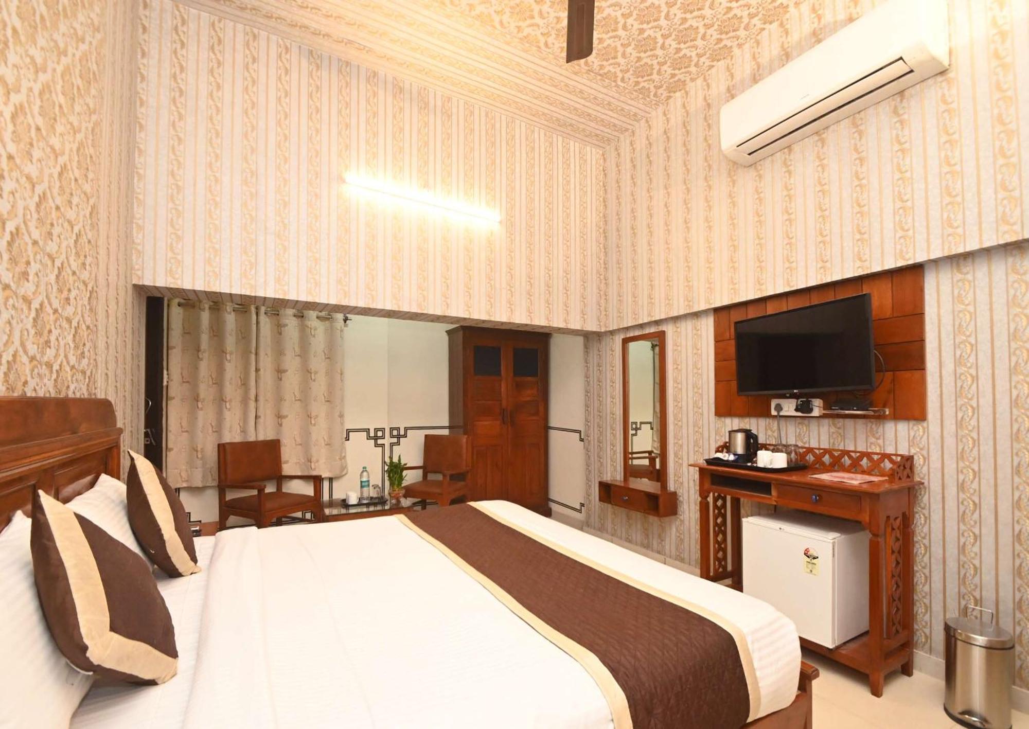 Virasat Mahal Heritage Hotel-Jaipur City Center Buitenkant foto